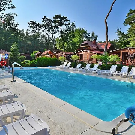 Holiday House Near The Sea Swimming Pool Mielno Vakantiehuis *