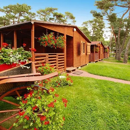 Vakantiehuis Holiday House Near The Sea Swimming Pool Mielno *