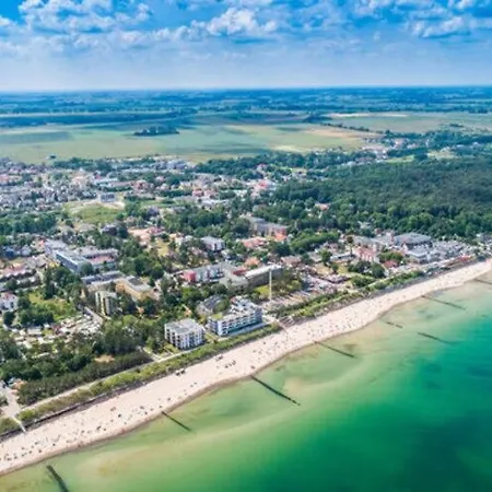 Holiday House Near The Sea Swimming Pool Mielno Vakantiehuis Mielno (Koszalin)